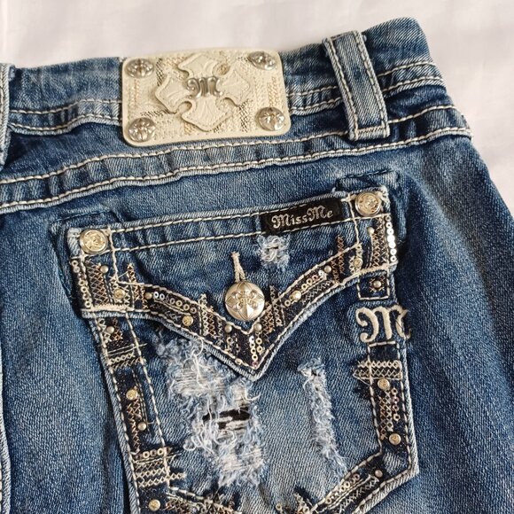 Miss Me Jeans Signature Crop Flap Pockets Bling Sequins Distressed Size 31 - Picture 9 of 14